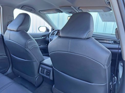 Used 2021 Toyota Camry XSE image 33