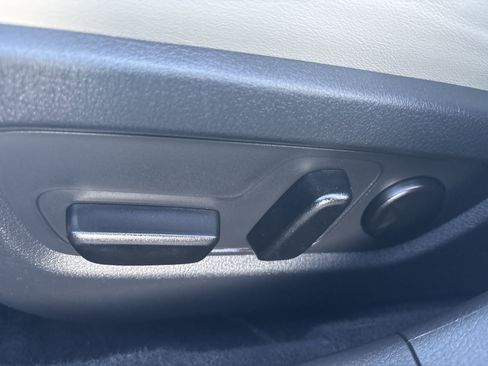 Used 2024 MAZDA CX-30 AWD 2.5 S w/ Preferred Package image 19