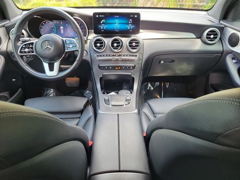 Used 2021 Mercedes-Benz GLC 300 image 12