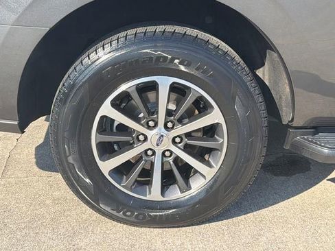 Used 2021 Ford Expedition XLT RWD image 17