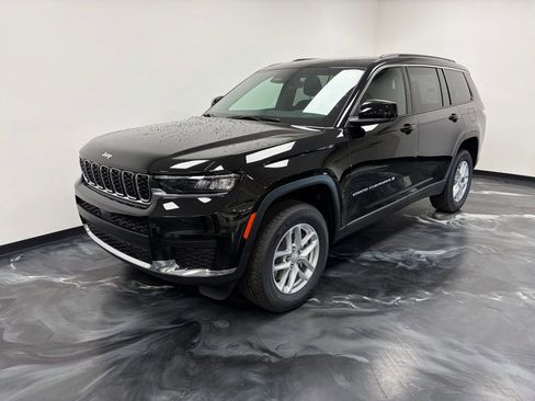 New 2026 Jeep Grand Cherokee L Laredo AWD/4WD image 18