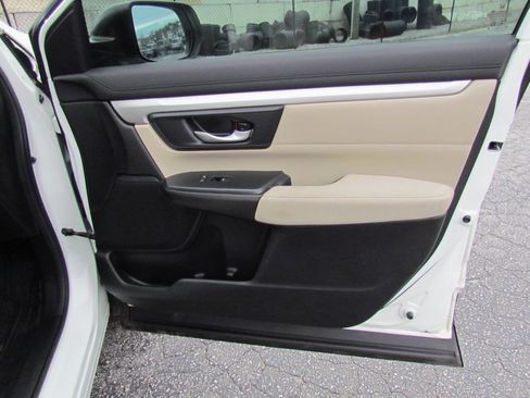 Used 2017 Honda CR-V LX image 19