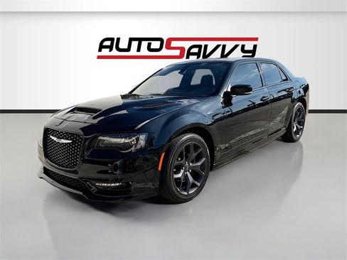Used 2022 Chrysler 300 S w/ Comfort Group image 3