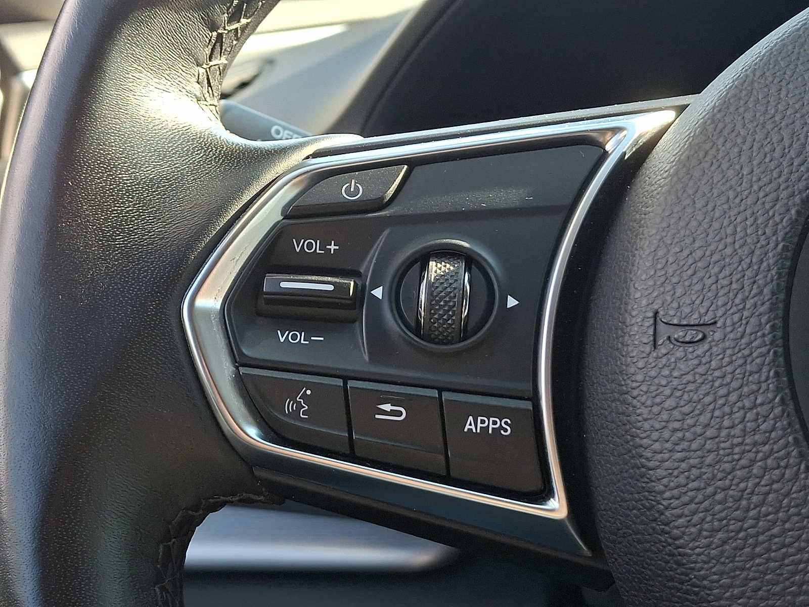 Used 2024 Acura RDX SH-AWD image 21