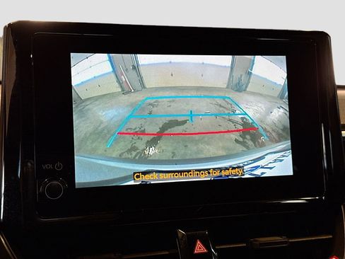 Used 2024 Toyota Corolla Cross AWD Hybrid image 11