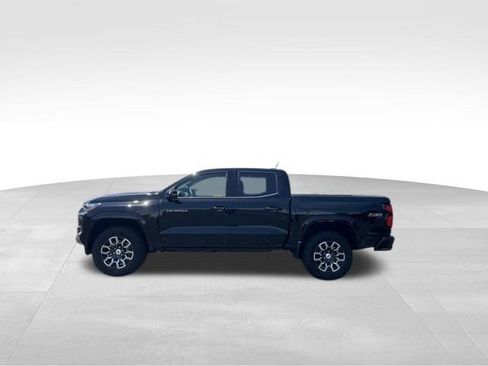Used 2026 Chevrolet Colorado Z71 AWD/4WD image 2