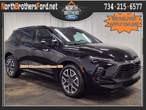 Used 2023 Chevrolet Blazer RS image 1