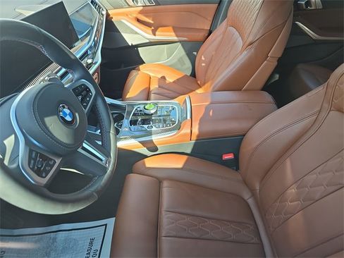 Used 2025 BMW X7 M60i w/ M Sport Professional Package image 13