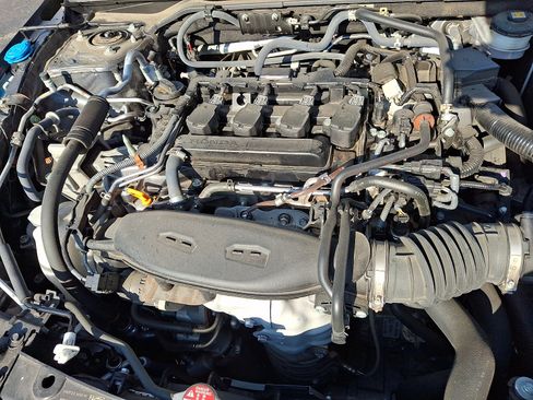 Certified 2023 Honda Civic EX image 29