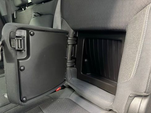 Used 2019 GMC Sierra 1500 Elevation image 32