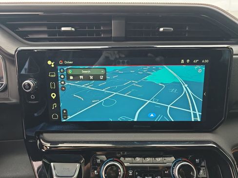 Used 2025 GMC Sierra 2500 AT4 w/ AT4 Premium Plus Package AWD/4WD image 26