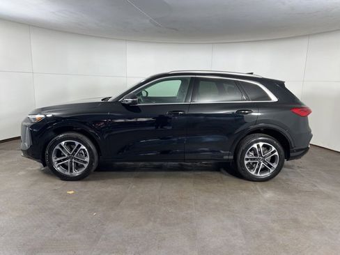 Used 2025 Audi Q5 Premium Plus w/ Premium Plus image 4