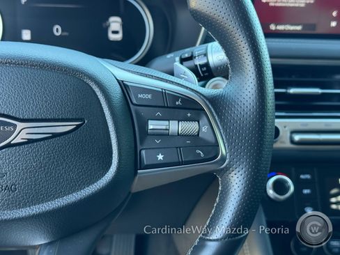 Used 2024 Genesis G70 2.5T image 25