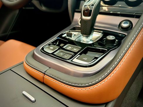 New 2024 Jaguar F-TYPE R image 9