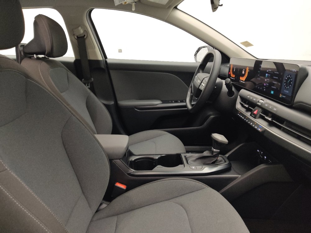 Used 2025 Kia K4 FWD image 21