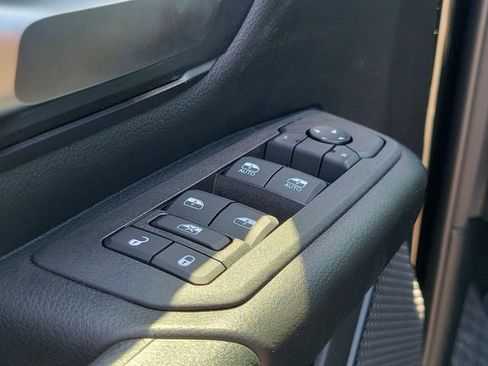 New 2026 RAM 1500 Express AWD/4WD image 15