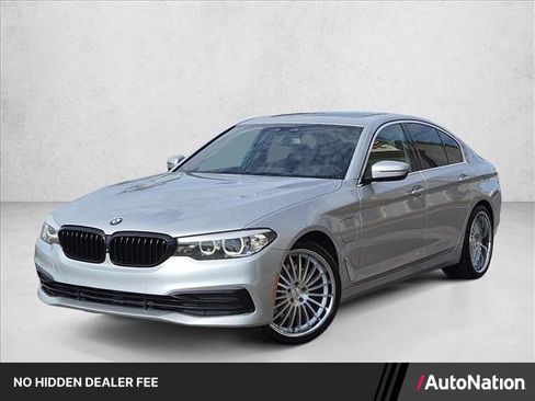 Used 2019 BMW 530e w/ Convenience Package RWD image 1