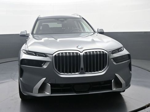Used 2026 BMW X7 xDrive40i AWD/4WD image 2
