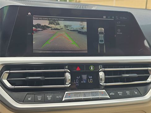Used 2020 BMW 330i Sedan w/ Convenience Package RWD image 19