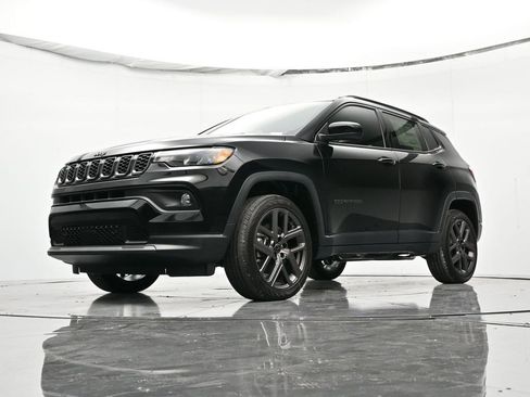 New 2026 Jeep Compass Latitude image 36