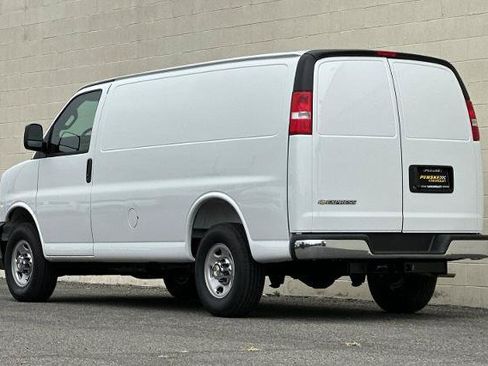 New 2026 Chevrolet Express 2500 w/ Driver Convenience Package RWD image 6