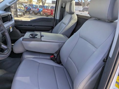 New 2026 Ford F250 XL w/ XL Chrome Package image 17