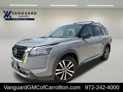 Used 2023 Nissan Pathfinder Platinum w/ Lighting Package (N92)