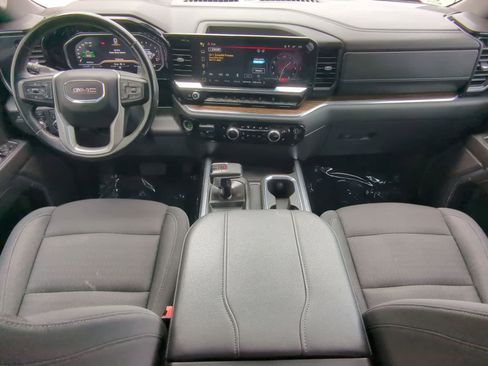 Used 2024 GMC Sierra 1500 Elevation w/ X31 Off-Road Package AWD/4WD image 15