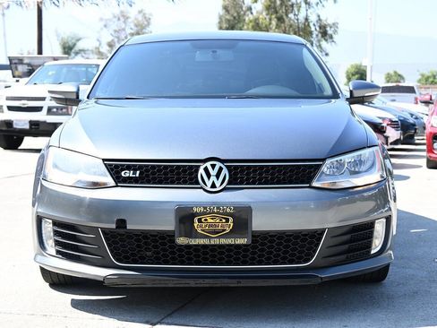 Used 2012 Volkswagen Jetta GLI FWD image 10