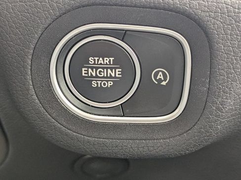 Used 2024 Mercedes-Benz GLS 450 4MATIC image 30