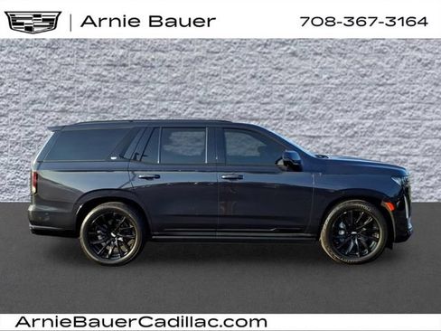 Certified 2023 Cadillac Escalade Sport w/ LPO, ONYX Package AWD/4WD image 4