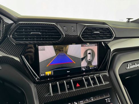 Used 2022 Lamborghini Urus image 30