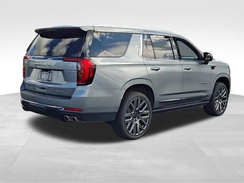 Used 2025 GMC Yukon Denali Ultimate AWD/4WD image 6