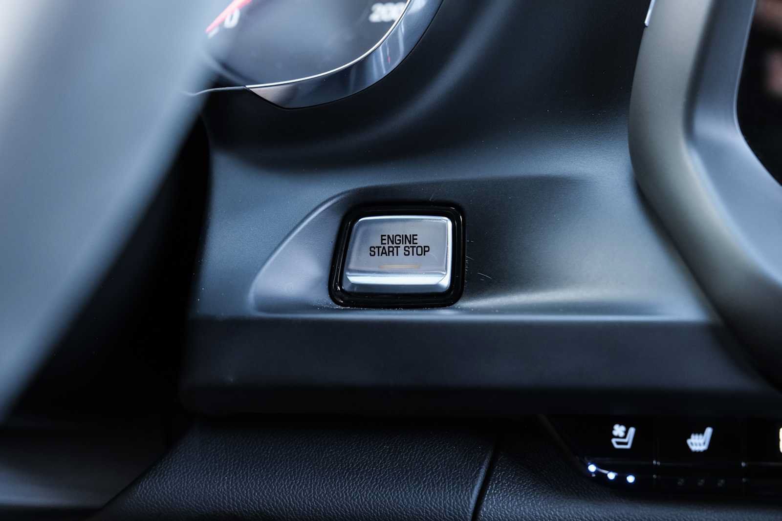Used 2021 Chevrolet Camaro ZL1 RWD image 40