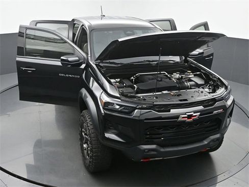 Used 2023 Chevrolet Colorado ZR2 w/ ZR2 Convenience Package III image 62