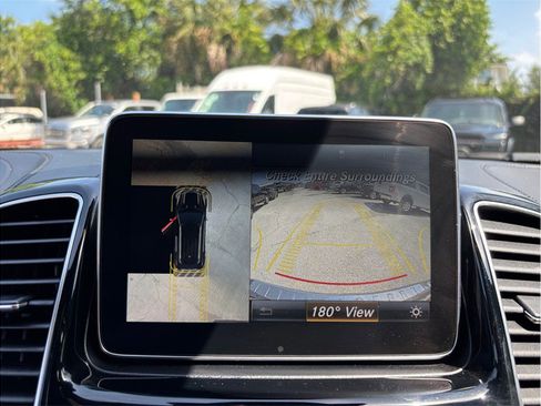 Used 2016 Mercedes-Benz GLE 63 AMG 4MATIC image 33