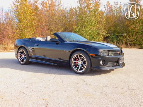 Used 2011 Chevrolet Camaro SS image 32