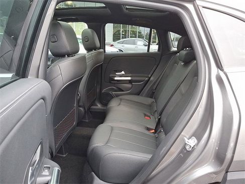 Used 2026 Mercedes-Benz GLA 250 GLA 250 image 8