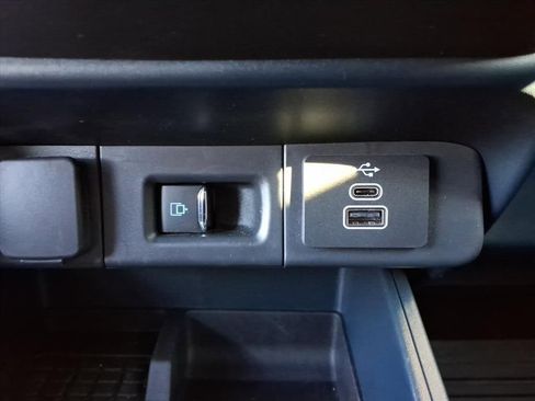 Certified 2025 Ford Maverick Lobo image 14