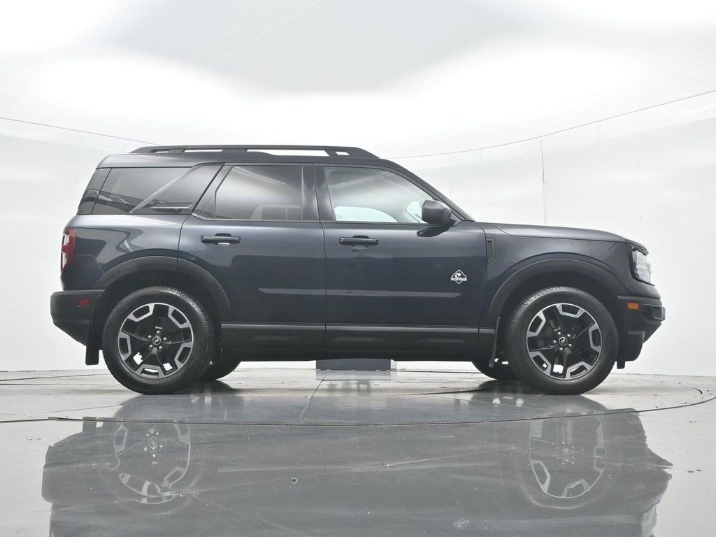 Used 2022 Ford Bronco Sport Outer Banks w/ Tech Package AWD/4WD image 42
