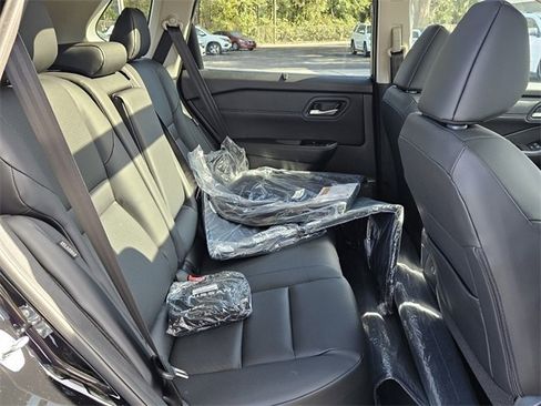 Used 2026 Nissan Rogue SV w/ SV Premium Package image 14