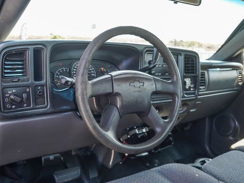 Used 2007 Chevrolet Silverado 2500 W/T RWD image 12