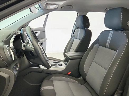 Used 2024 Chevrolet Blazer LT w/ Midnight/Sport Edition FWD image 19