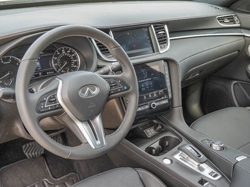 Certified 2025 INFINITI QX50 Sport w/ Cargo Package image 9