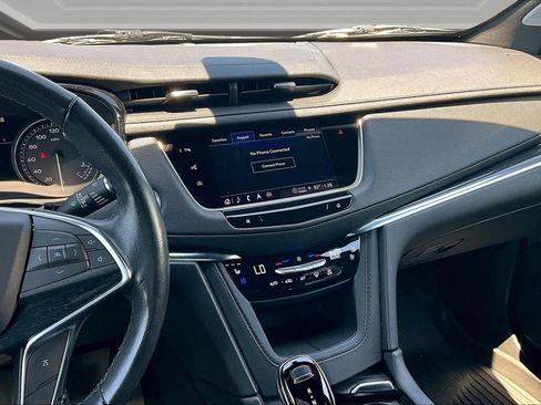 Certified 2023 Cadillac XT5 Premium Luxury w/ Technology Package AWD/4WD image 9