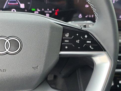 New 2025 Audi Q5 Premium image 21