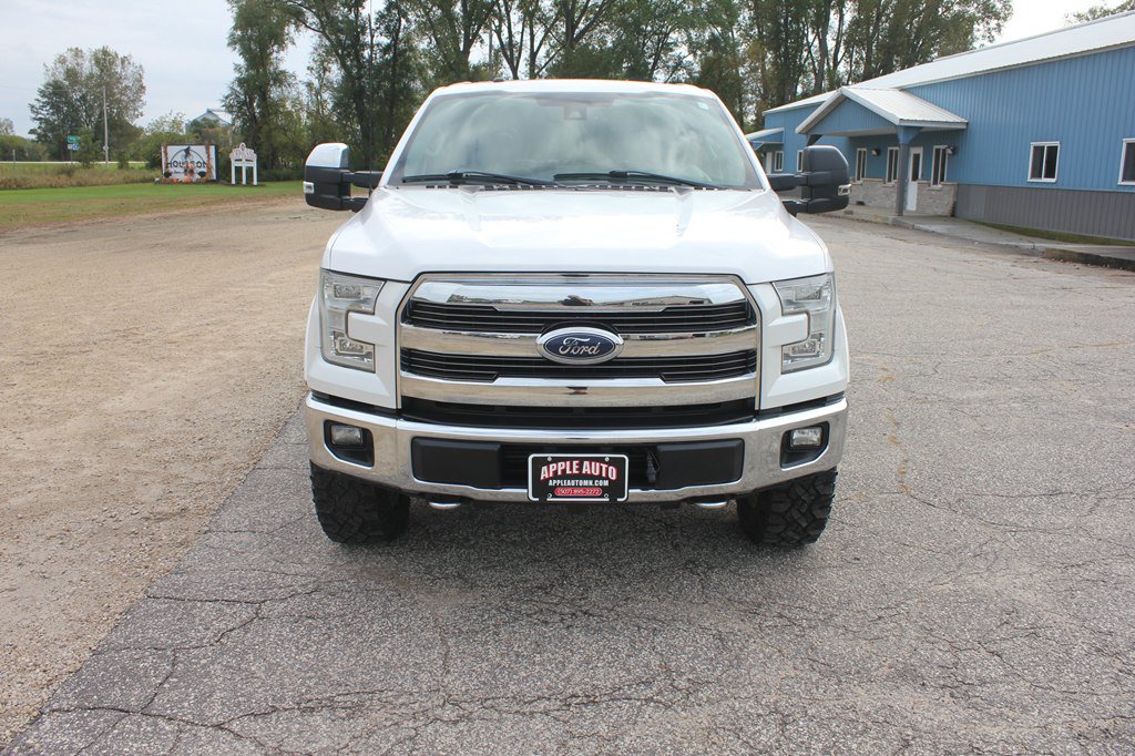 Used 2016 Ford F150 Lariat w/ Equipment Group 502A Luxury AWD/4WD image 2