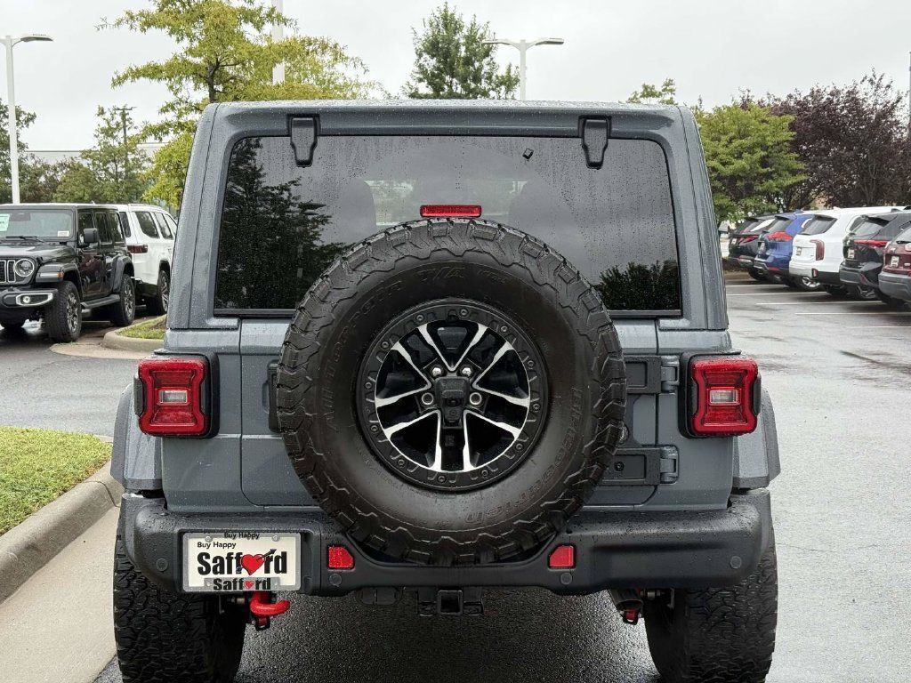 Used 2026 Jeep Wrangler Unlimited Rubicon AWD/4WD image 11