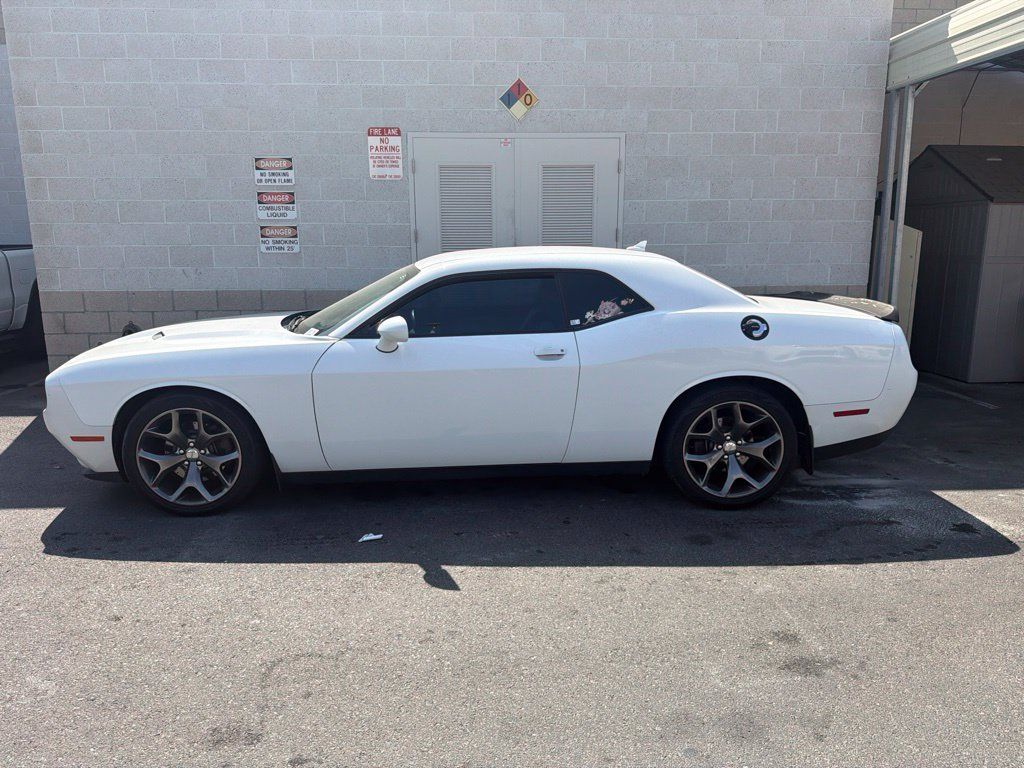 Used 2015 Dodge Challenger SXT Plus w/ Driver Convenience Group RWD image 2