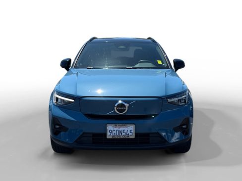 Used 2023 Volvo XC40 Recharge Plus AWD/4WD image 8